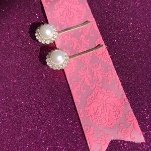 NEW! Pearl and rhinestone barrettes